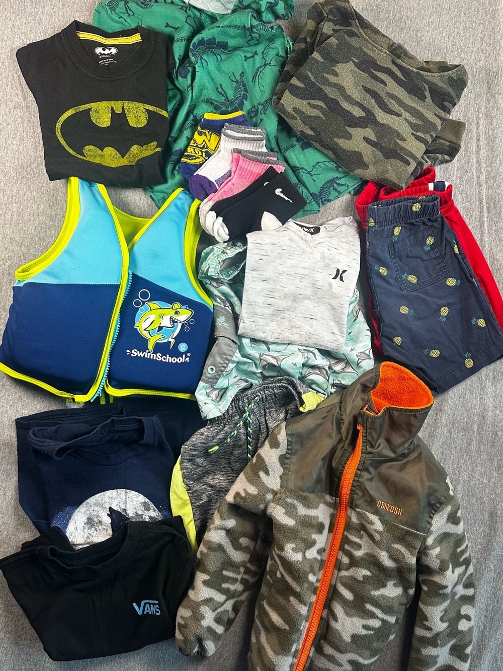 Boys Clothing Bundle Lot – Batman, Vans, Hurley, OshKosh, Swim Vest & More 3-4y